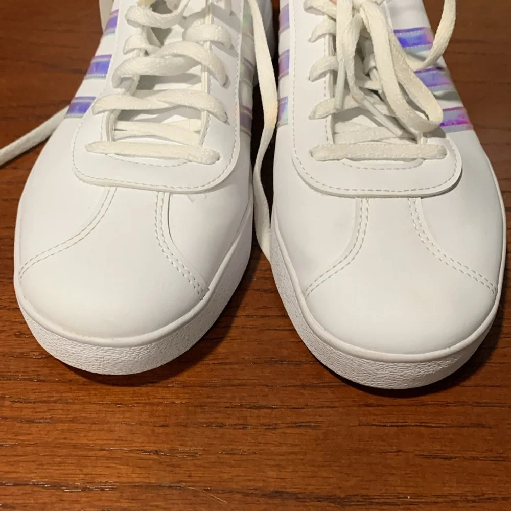 Adidas - Picture 3 of 5